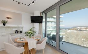 Wave Family Luxury Apartment D973